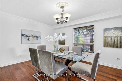 Photo 13 at 29 Westbourne Court, Oak Ridges Lake Wilcox, Richmond Hill