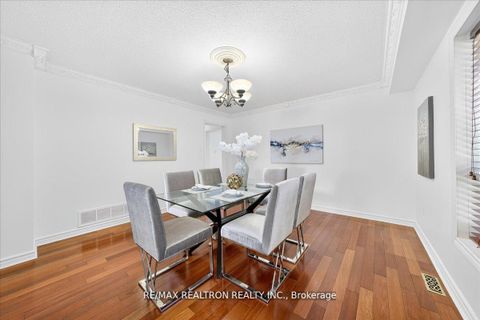 Photo 14 at 29 Westbourne Court, Oak Ridges Lake Wilcox, Richmond Hill