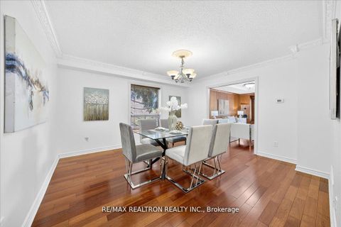 Photo 16 at 29 Westbourne Court, Oak Ridges Lake Wilcox, Richmond Hill