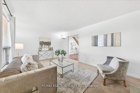 Photo 24 at 29 Westbourne Court, Oak Ridges Lake Wilcox, Richmond Hill