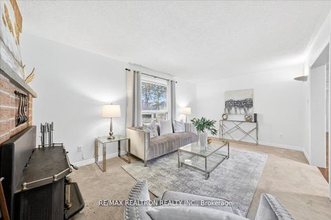 Photo 25 at 29 Westbourne Court, Oak Ridges Lake Wilcox, Richmond Hill