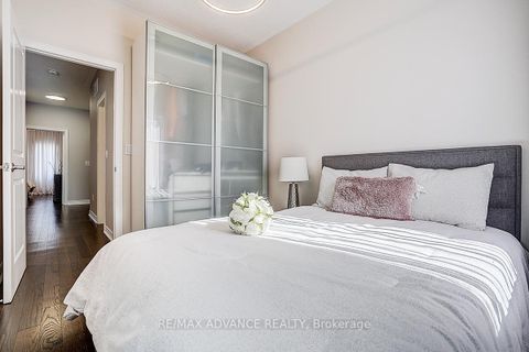 Photo 26 at 30 Laskin Drive, Patterson, Vaughan