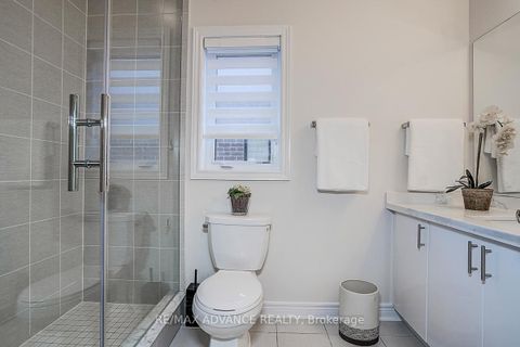 Photo 30 at 30 Laskin Drive, Patterson, Vaughan