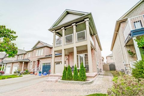 Photo 2 at 22 Canvasback Drive, Vellore Village, Vaughan