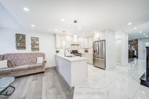 Photo 13 at 22 Canvasback Drive, Vellore Village, Vaughan