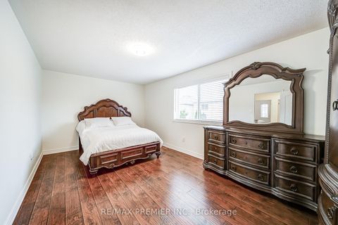 Photo 21 at 22 Canvasback Drive, Vellore Village, Vaughan