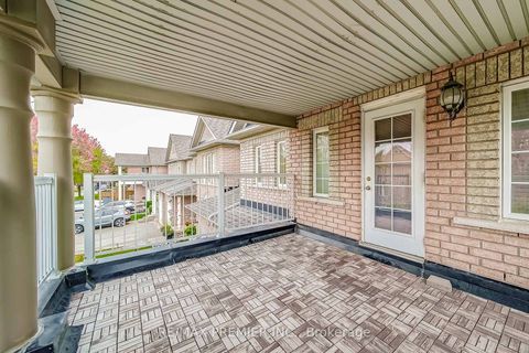 Photo 31 at 22 Canvasback Drive, Vellore Village, Vaughan