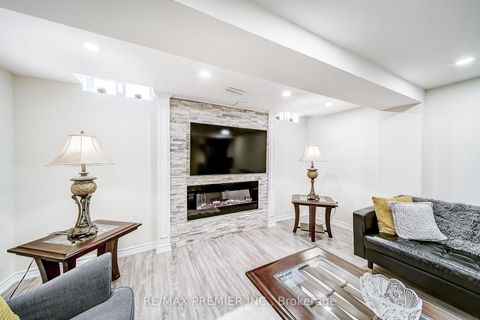 Photo 39 at 22 Canvasback Drive, Vellore Village, Vaughan