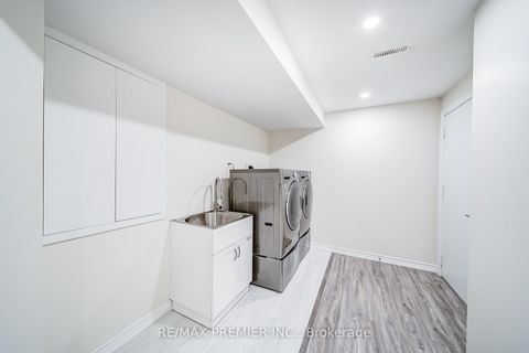 Photo 44 at 22 Canvasback Drive, Vellore Village, Vaughan