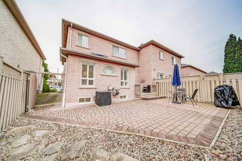 Photo 48 at 22 Canvasback Drive, Vellore Village, Vaughan