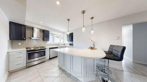 Photo 9 at 82 Clementine Square, Woburn, Toronto