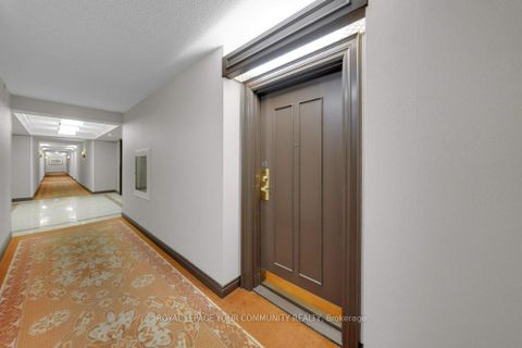 Photo 4 at 1407 - 33 Weldrick Road E, Observatory, Richmond Hill