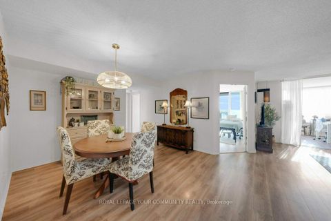 Photo 12 at 1407 - 33 Weldrick Road E, Observatory, Richmond Hill