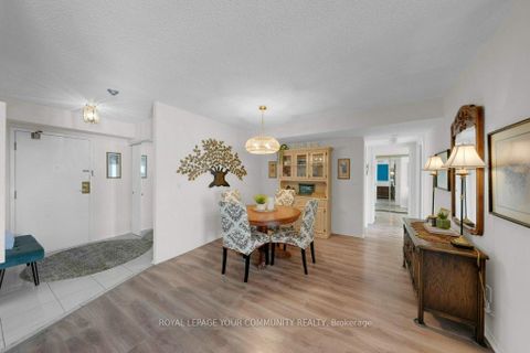 Photo 13 at 1407 - 33 Weldrick Road E, Observatory, Richmond Hill