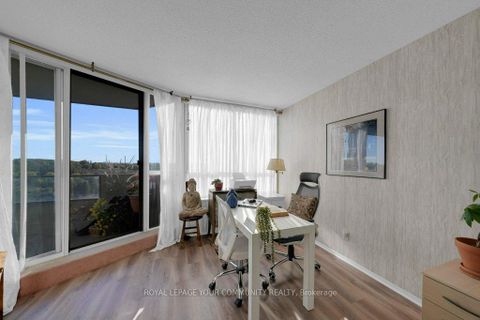 Photo 17 at 1407 - 33 Weldrick Road E, Observatory, Richmond Hill