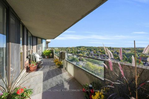 Photo 19 at 1407 - 33 Weldrick Road E, Observatory, Richmond Hill