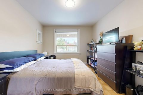 Photo 10 at 515 Ossington Avenue, Little Italy, Toronto