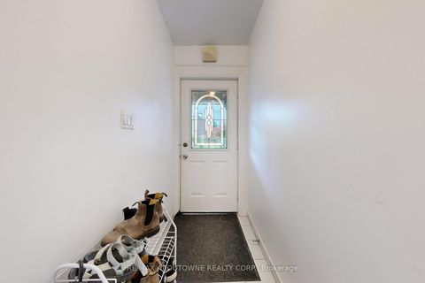 Photo 15 at 515 Ossington Avenue, Little Italy, Toronto