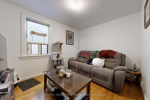 Photo 27 at 515 Ossington Avenue, Little Italy, Toronto