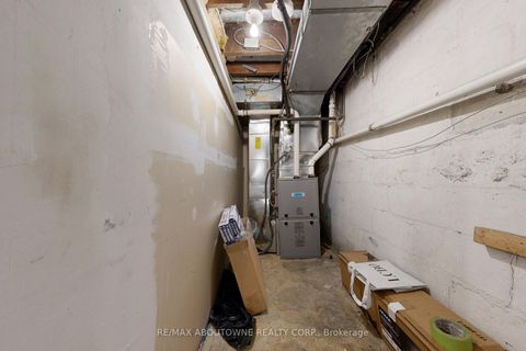 Photo 36 at 515 Ossington Avenue, Little Italy, Toronto