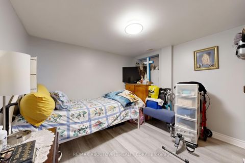 Photo 42 at 515 Ossington Avenue, Little Italy, Toronto