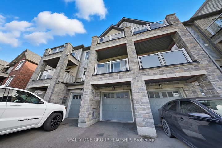 Photo 5 at 2613 Garrison Crossing, Duffin Heights, Pickering