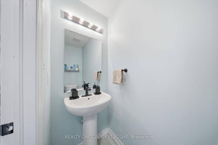 Photo 27 at 2613 Garrison Crossing, Duffin Heights, Pickering