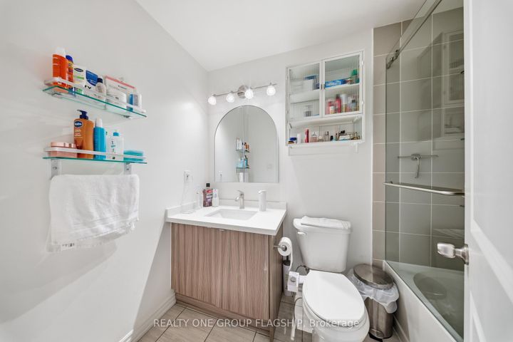 Photo 32 at 2613 Garrison Crossing, Duffin Heights, Pickering