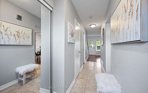 Photo 3 at 111 - 57 Golden Appleway, Donalda, Toronto
