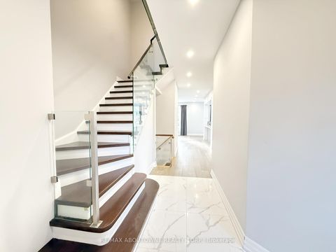 Photo 6 at 44 Craddock Street, Maple, Vaughan