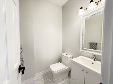 Photo 18 at 44 Craddock Street, Maple, Vaughan