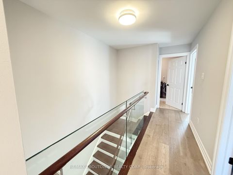 Photo 20 at 44 Craddock Street, Maple, Vaughan