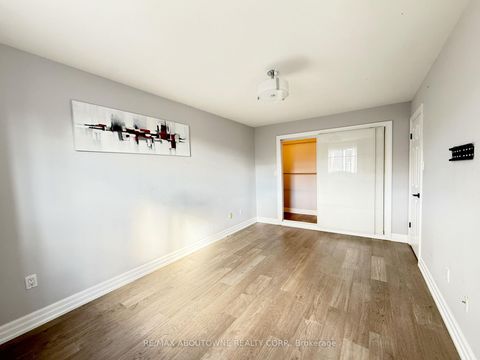 Photo 22 at 44 Craddock Street, Maple, Vaughan