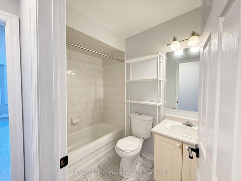 Photo 29 at 44 Craddock Street, Maple, Vaughan