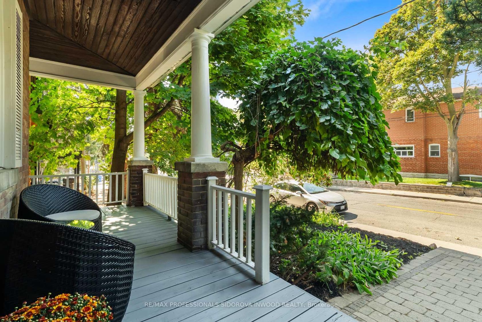 Photo 3 at 221 Windermere Avenue, Swansea, Toronto Photo 3 at 221 Windermere Avenue, Swansea, Toronto