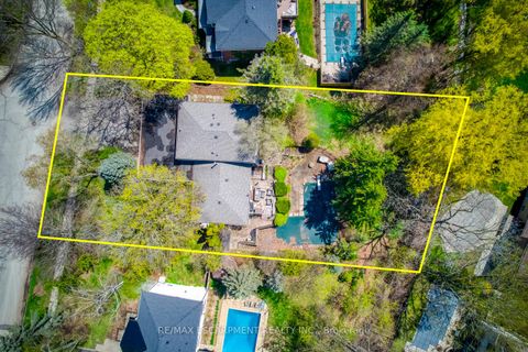 Photo 2 at 170 Cavendish Court, MO Morrison, Oakville