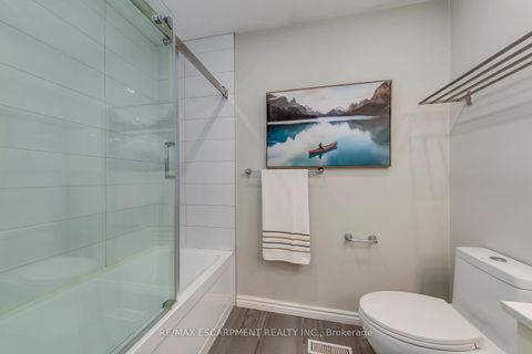 Photo 35 at 170 Cavendish Court, MO Morrison, Oakville