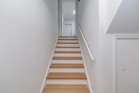 Photo 36 at 170 Cavendish Court, MO Morrison, Oakville