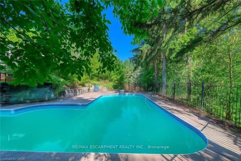 Photo 41 at 170 Cavendish Court, MO Morrison, Oakville