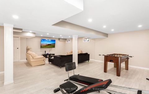 Photo 24 at 20 Nocturne Avenue, Kleinburg, Vaughan