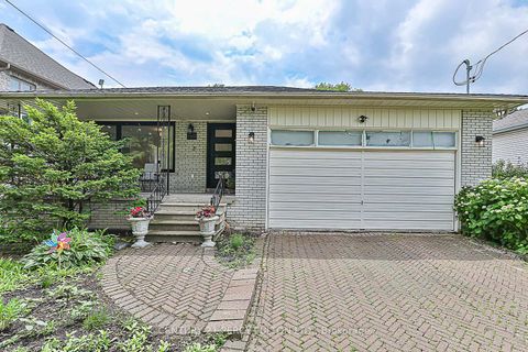 Photo 1 at 168 Ruggles Avenue, Harding, Richmond Hill