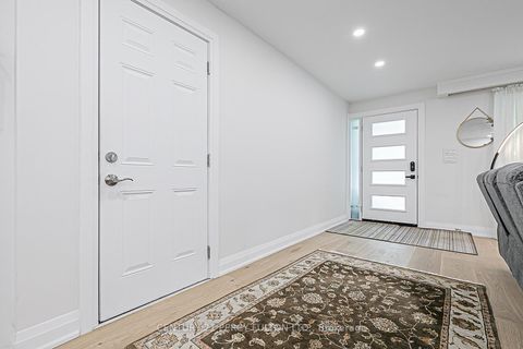 Photo 4 at 168 Ruggles Avenue, Harding, Richmond Hill