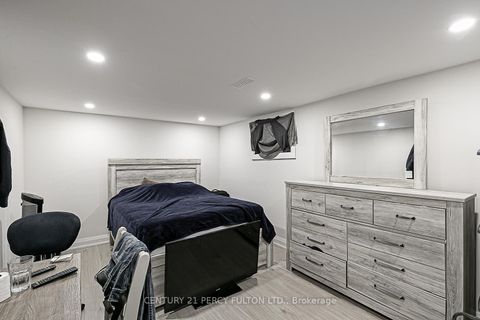 Photo 35 at 168 Ruggles Avenue, Harding, Richmond Hill