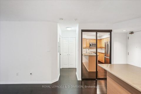 Photo 9 at 501 - 188 Redpath Avenue, Mount Pleasant West, Toronto