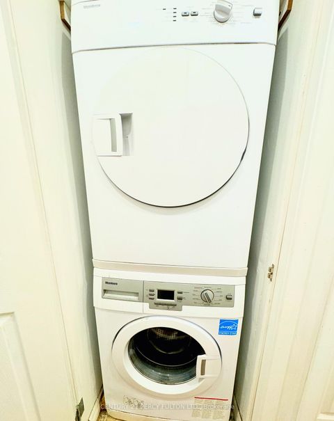 Photo 18 at 272 Conestoga Avenue, Harding, Richmond Hill