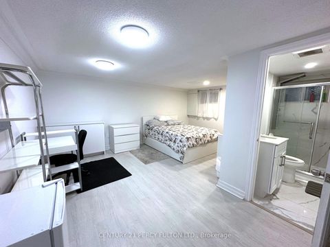 Photo 33 at 272 Conestoga Avenue, Harding, Richmond Hill Photo 33 at 272 Conestoga Avenue, Harding, Richmond Hill