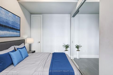 Photo 11 at 2712 - 330 Richmond Street W, Waterfront Communities C1, Toronto