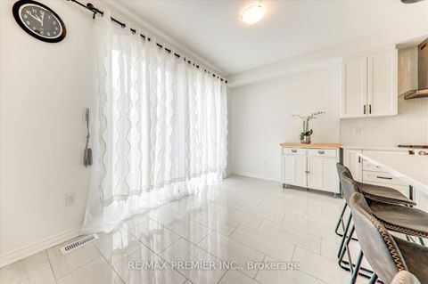 Photo 12 at 609 Mika Street, Rural Innisfil, Innisfil Photo 12 at 609 Mika Street, Rural Innisfil, Innisfil