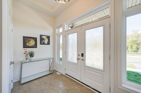 Photo 4 at 87 McCague Avenue, Rural Richmond Hill, Richmond Hill