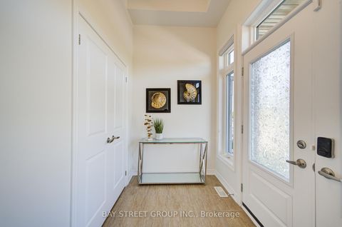 Photo 5 at 87 McCague Avenue, Rural Richmond Hill, Richmond Hill